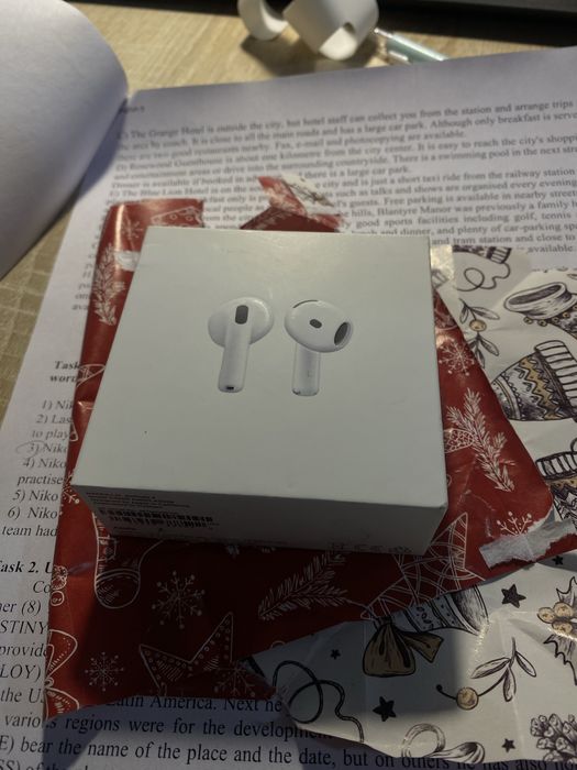 Airpods 4 without ANC
