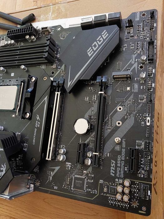 AMD Ryzen 9 5900X + MSI B550 Gaming Edge Wi-Fi