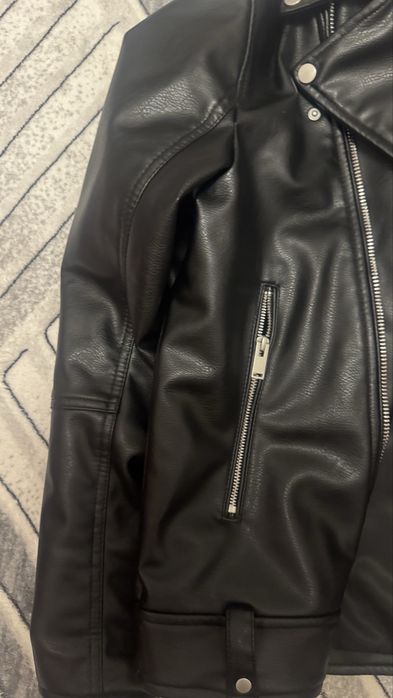 Кожаная куртка Zara