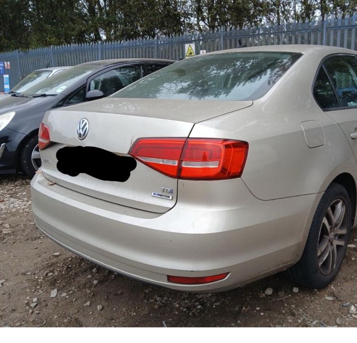 На части VOLKSWAGEN JETTA Vw 2015г 2.0Tdi 7 dsg CUU