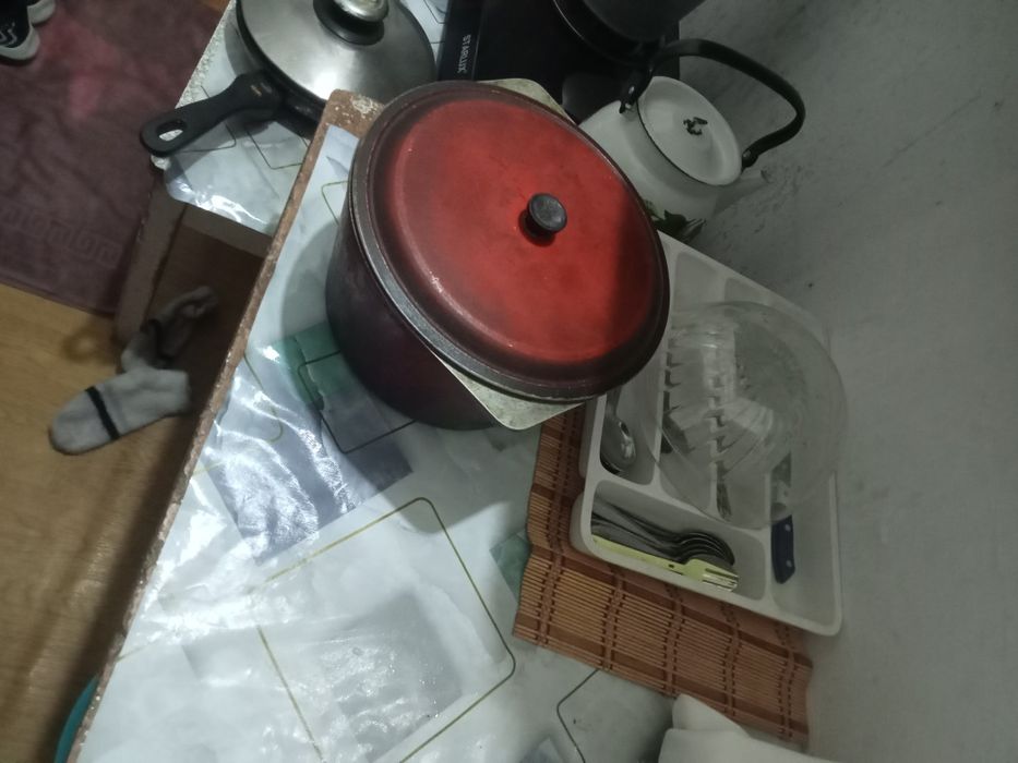 Мебель,ыдыстар,газ плита