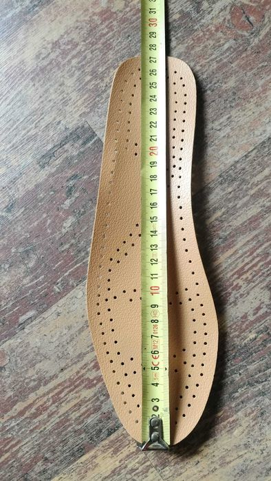 vând bocanci făcuți manual