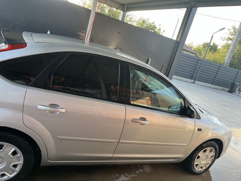 FORD Focus 2008 — imagine 5