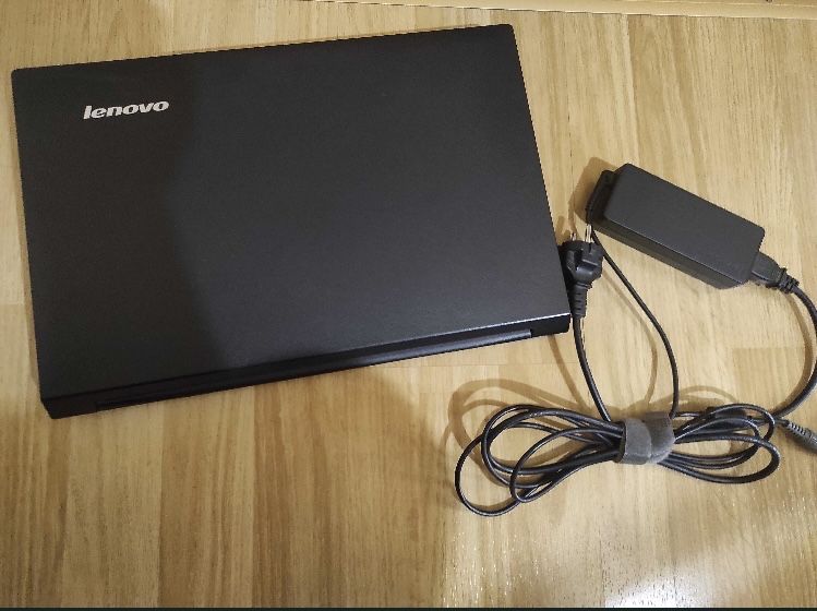 Lapotop lenovo b590