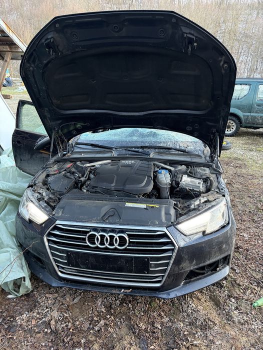 Avariat Audi A4 2016 2.0  150 cp