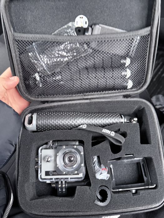 Camera Profesionala Cu Husa Si Accesori