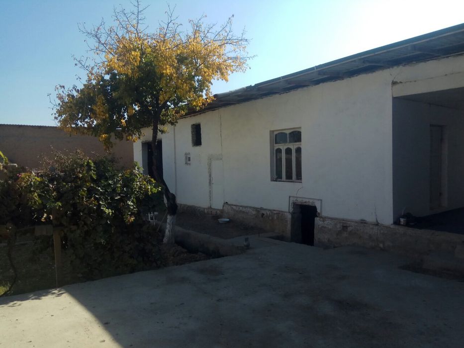 Tayyor hovli sotiladi