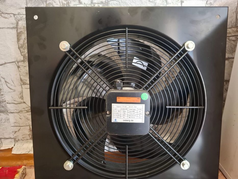 Втяжной вентялятор