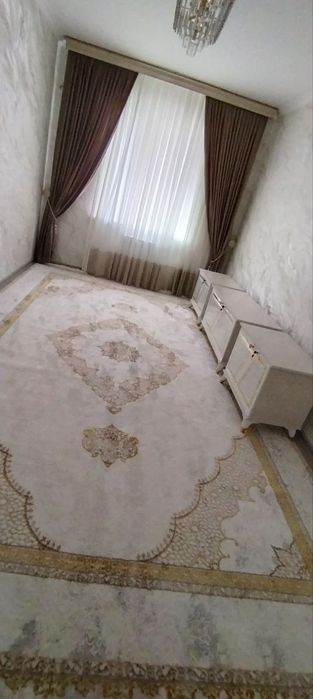 Бектемирда 3-хонали, 2-этажда сотилади