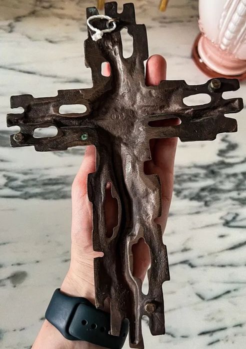 Cruce vintage din bronz