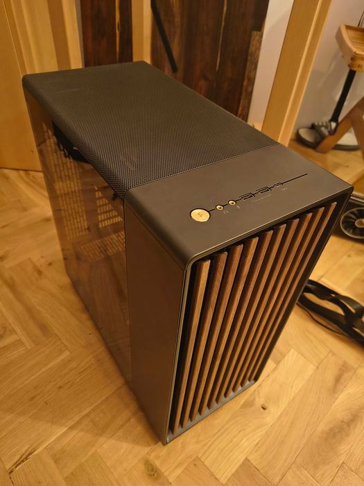 кутия Fractal Design North TG Black