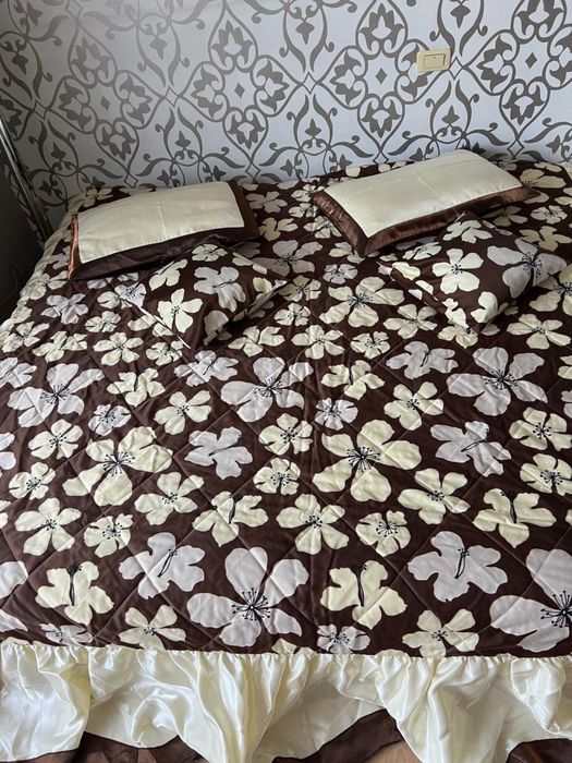 Покрывало и шторы