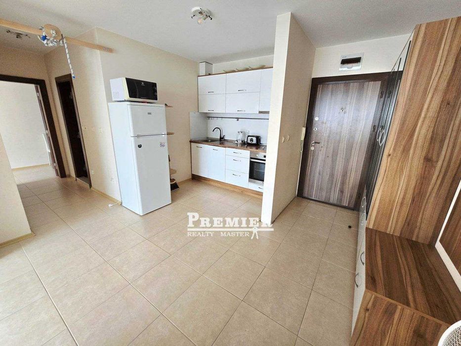 Просторен двустаен в Равда