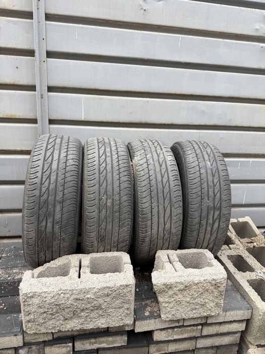 Продам летний комплект резины Bridgestone Turanza 205/60/R16