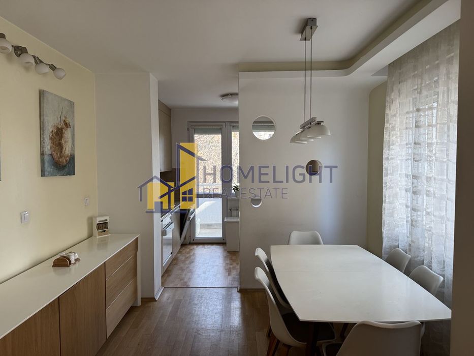 Тристаен апартамент в кв. Витоша