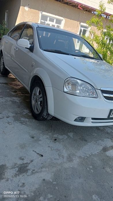 Ласетти 1.8 автомат люкли сотилади