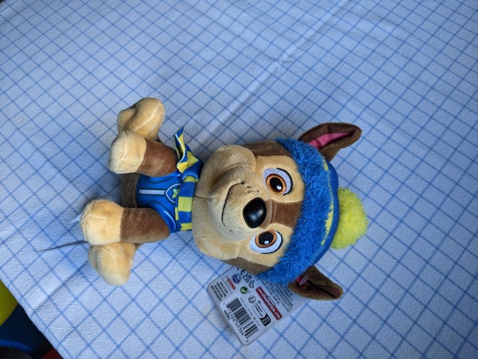 Играчки плюшени, нови с етикети