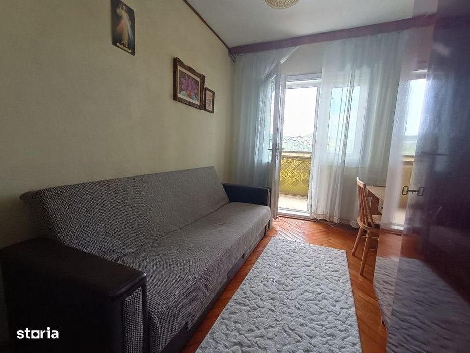 Apartament cu 4 camere 2 bai camara debara Piata Flora