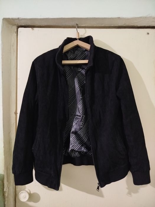 Продам кожаные куртки.