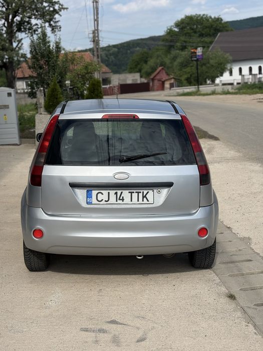 FORD Fiesta 2005 — imagine 4