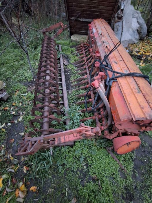 Semănătoare  și tavalug