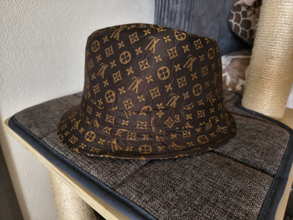 Pălărie fashion-LV