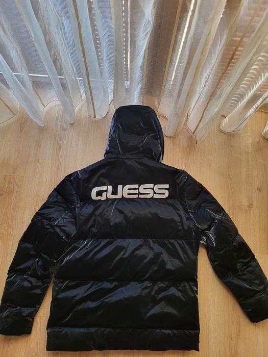 Оригинално яке Guess