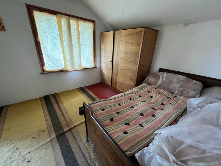 Продава прекрасна къща в село Долно Сахране