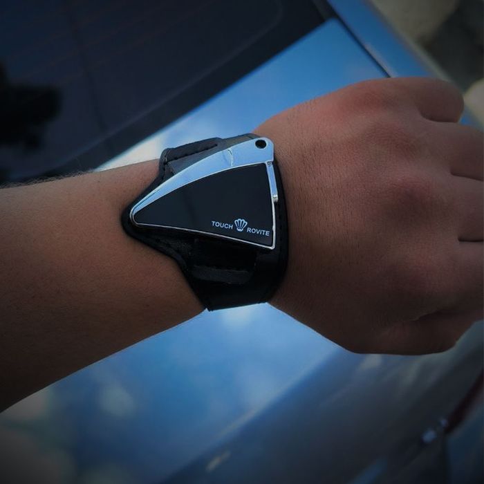 Sensorlik uchburchak soat!