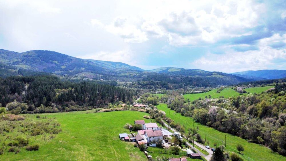 Продава къща в с. Горочевци