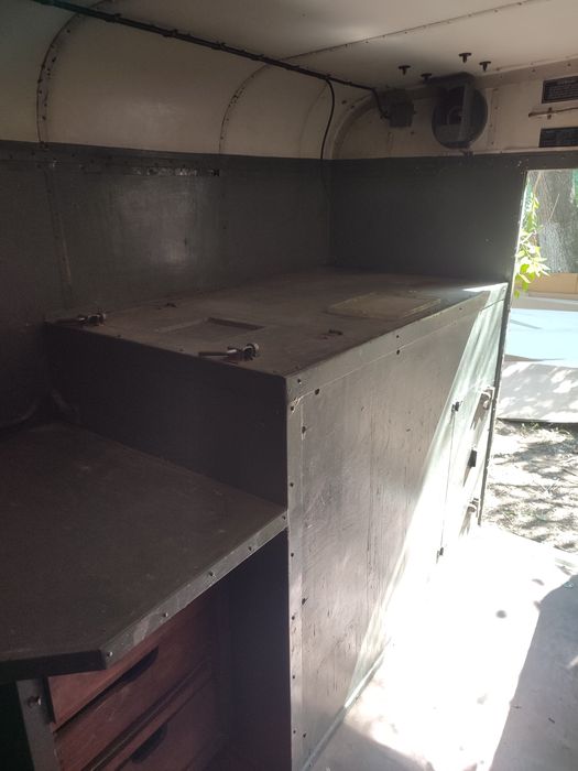 Будка от ГАЗ-66 .