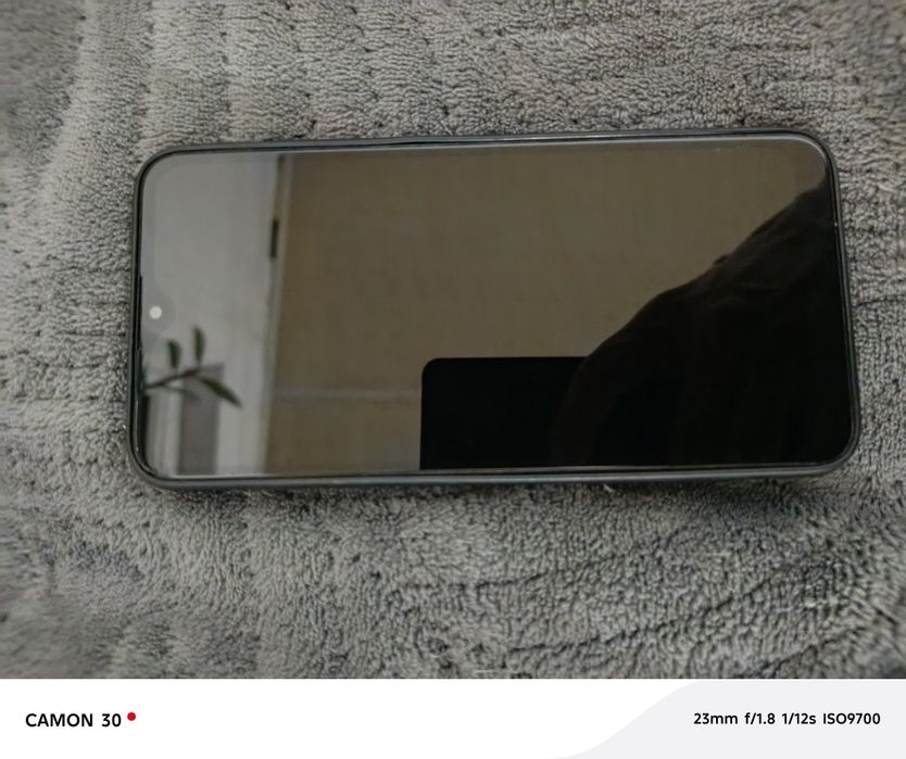 Продам телефон Redmi 8a