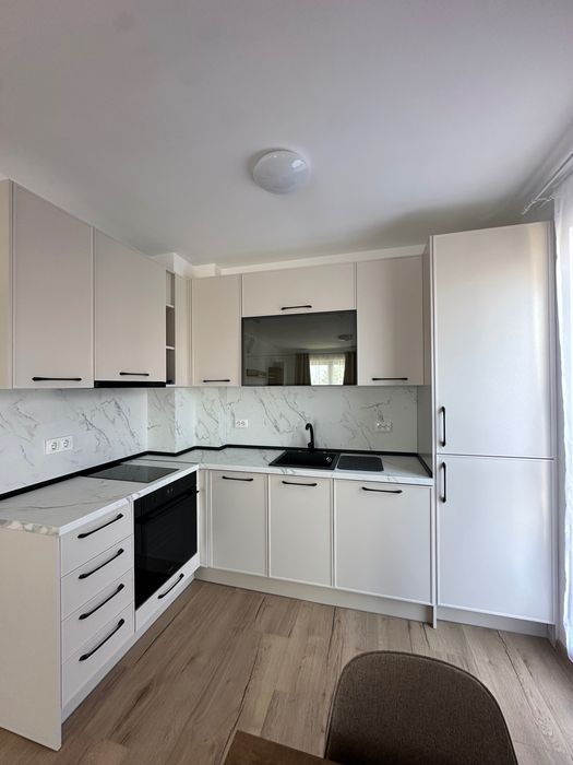 Дава се под наем Двустаен апартамент в Варна, м-т Пчелина - 60 кв.м за 500 € - Снимка #2