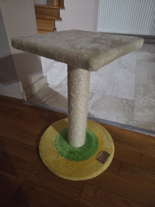 Copac ascuțit unghii pisica