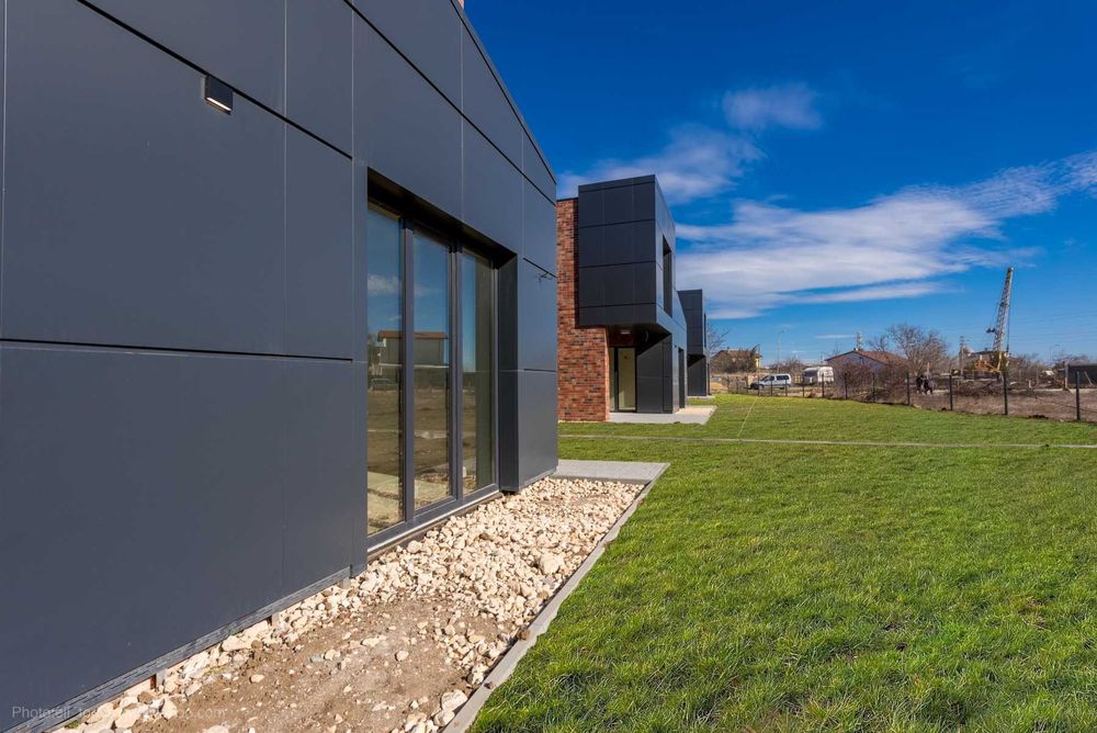 Продава се Къща в Варна, м-т Траката - 223 кв.м за 1020 €/кв.м - Снимка #3