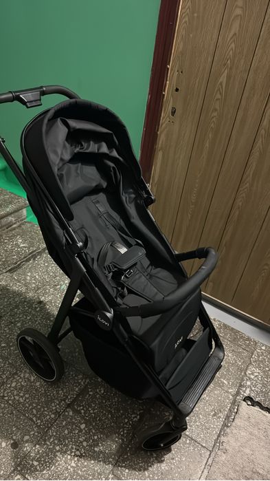 Продам коляску зима-лето прогулочная