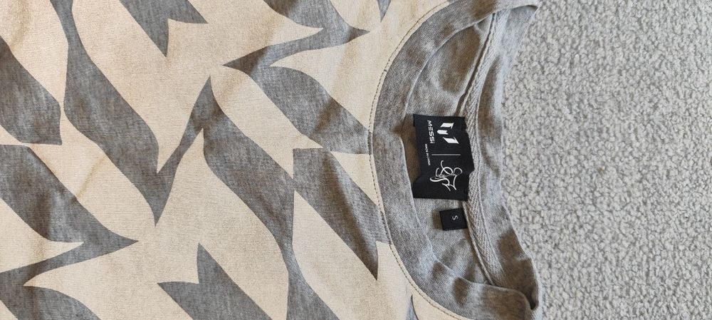 Оригинален сет с марката  Меси като нов