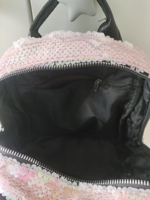 Детска раница с обръщащи се пайети