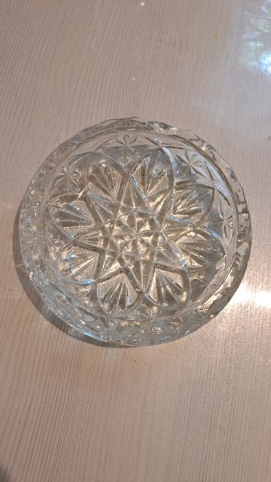 Пепельницы, хрусталь и фарфор