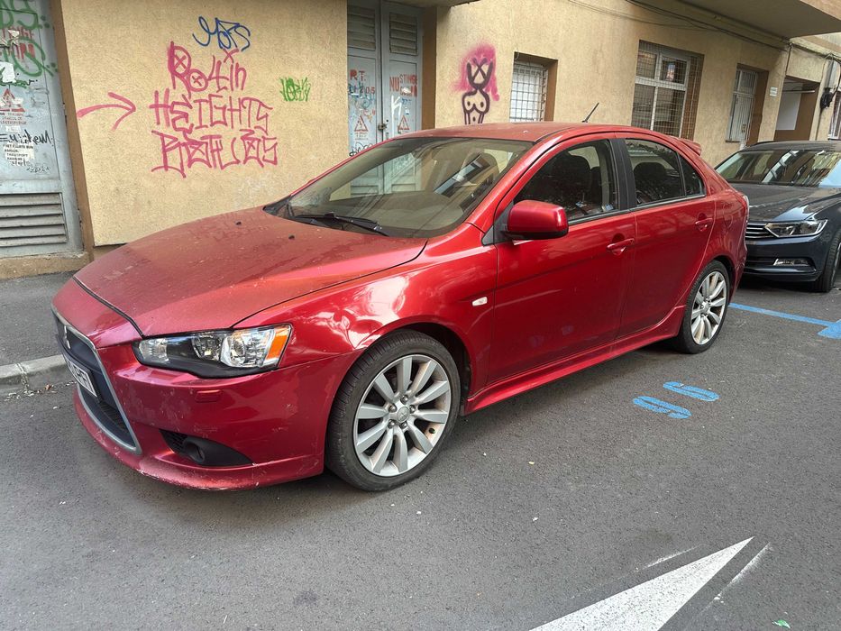 MITSUBISHI Lancer