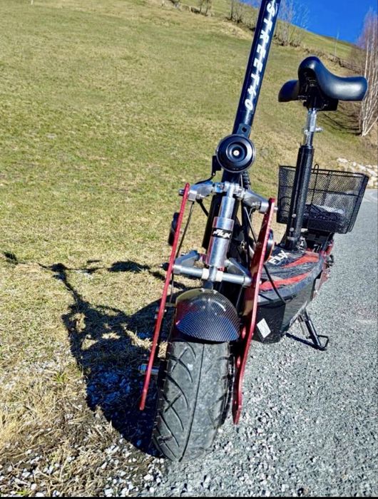TROTINETA SCUTER ELECTRIC e Flux 40 pliabil camping 40 Km/h Germania