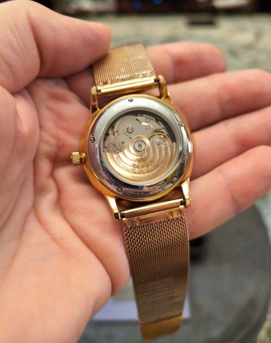 Наручные часы Reef Tiger. Новые.