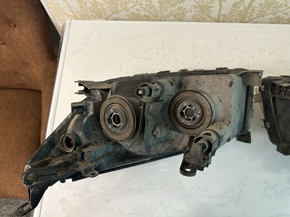 Продам фары на раф 4