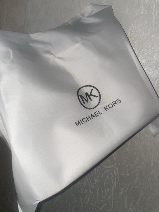 Сумка от майкл корс