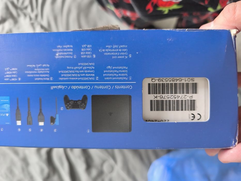 Playstation 4 Slim 1TB + 2 геймпада + 25 игр