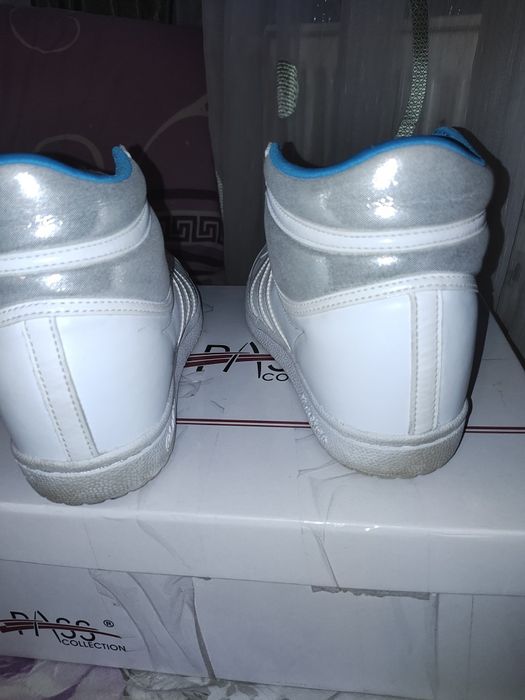 Adidași Sleek Series cu talpa înalta 39