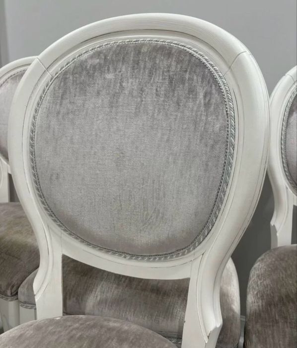 Стол и 6 стульев