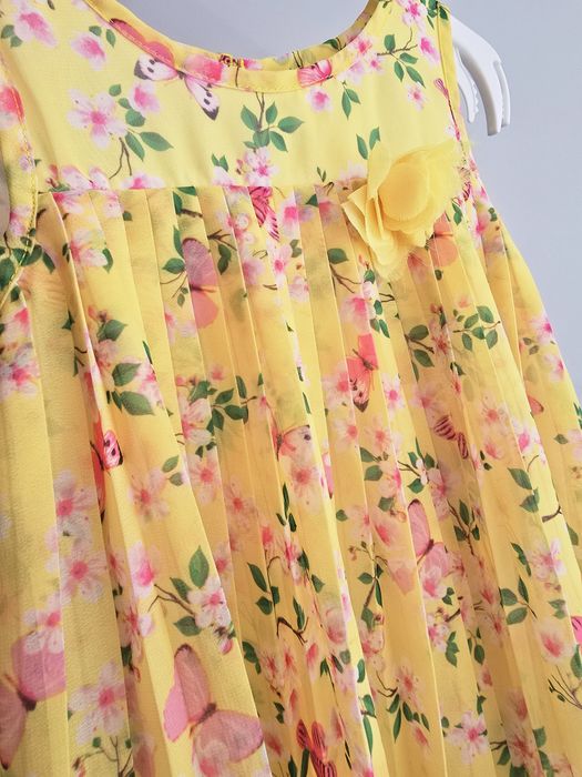 Rochita hm 104 fetite