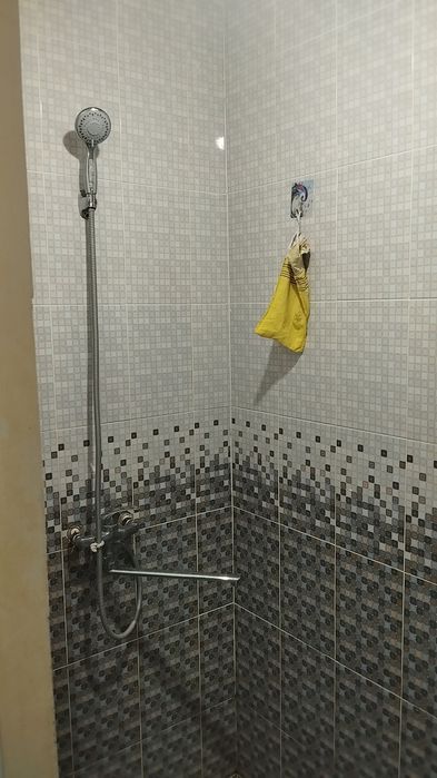 Продаётся 1 ком квартира 1 этаж 3 этажного доме в супер