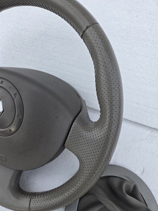 Volan renault megan stare impecabila!!!